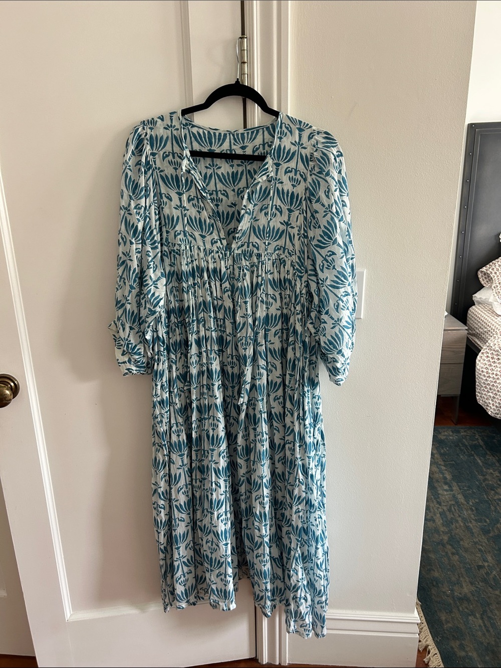 Teal Floral V-Neck Midi Dress with Puff Sleeves